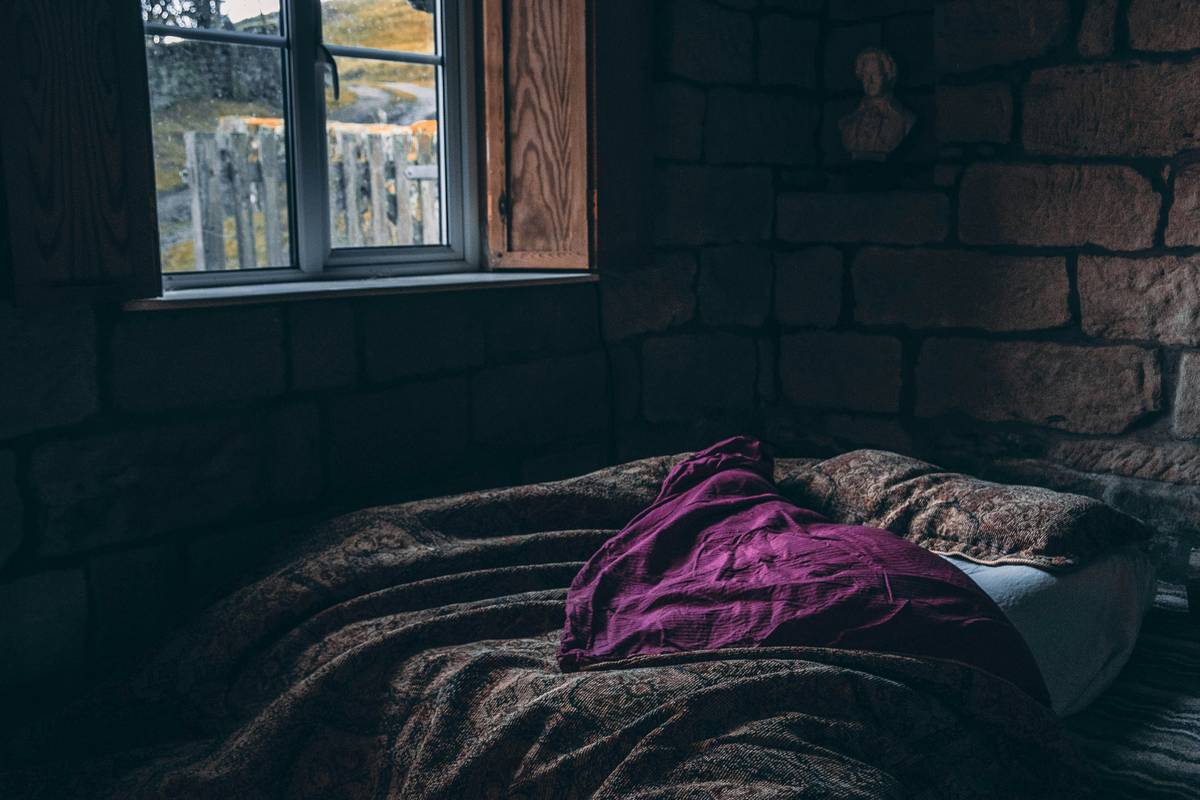 Tips to Improve Sleep: Science-Backed Strategies That Actually Work (No, Not Just “Drink Chamomile”)